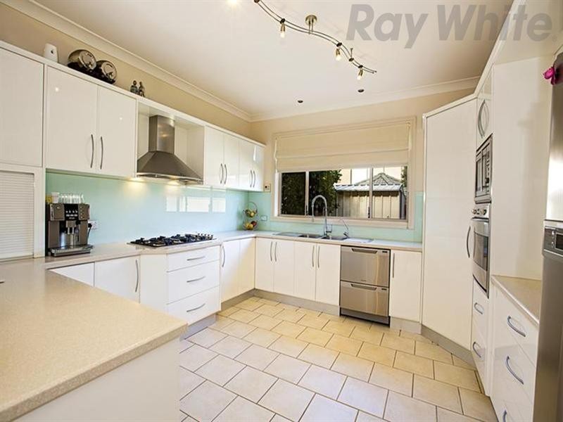 10 Ashlar Place, West Hoxton NSW 2171