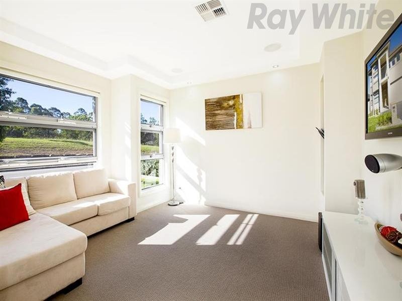 68 Moondarra Drive, West Hoxton NSW 2171