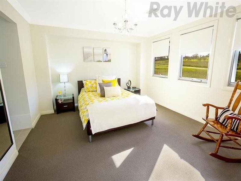 68 Moondarra Drive, West Hoxton NSW 2171