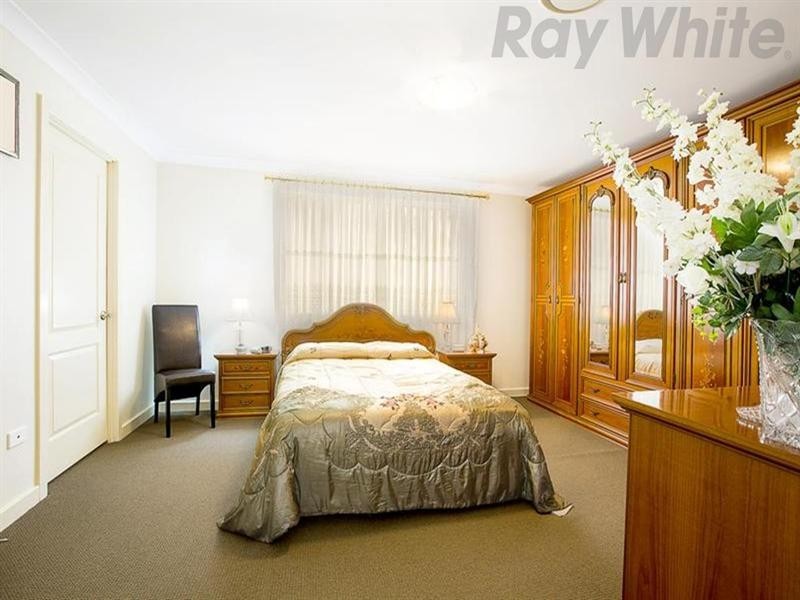 West Hoxton NSW 2171