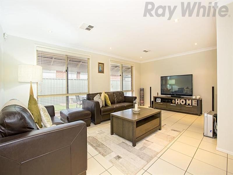 34 Gilgandra Street, Hoxton Park NSW 2171