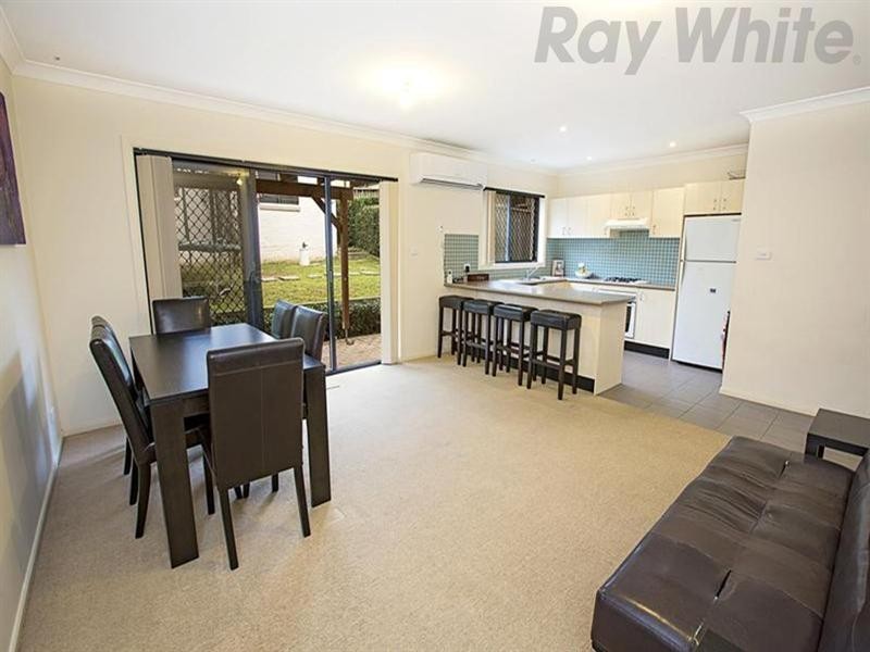 16 Wingate Avenue, West Hoxton NSW 2171