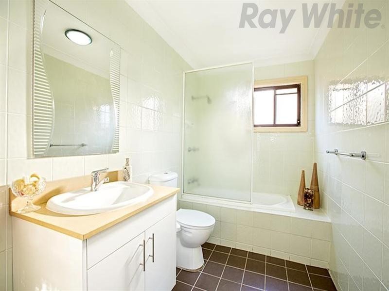 8 Theresa Street, Smithfield NSW 2164