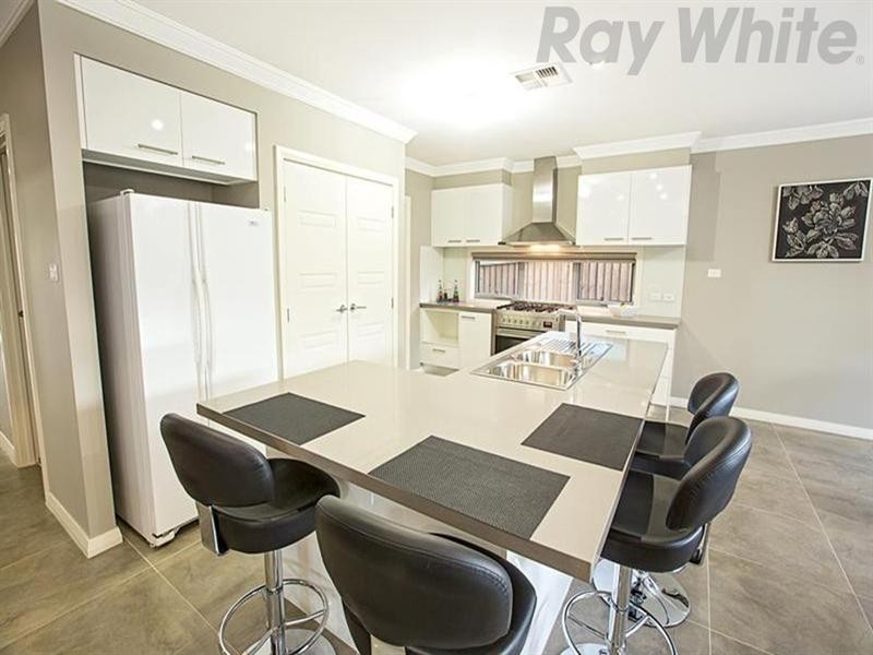 30 Conway Avenue, West Hoxton NSW 2171