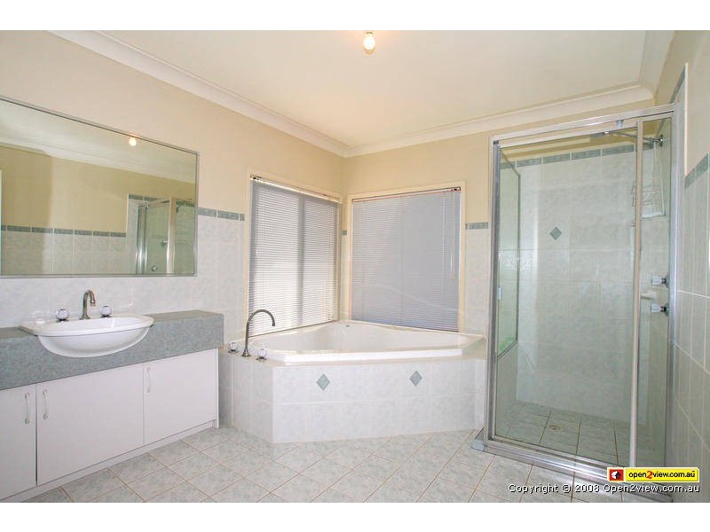 West Hoxton NSW 2171