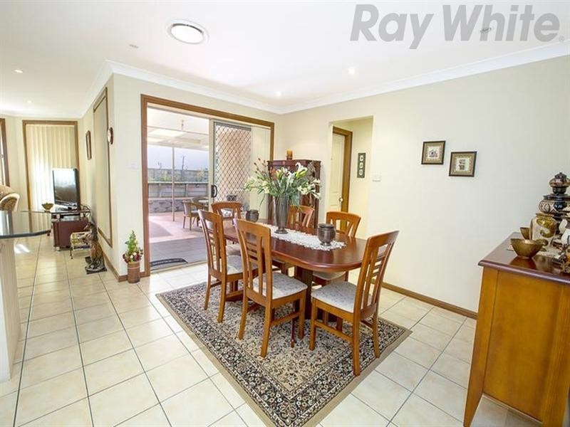 6 Palace Court, Cecil Hills NSW 2171