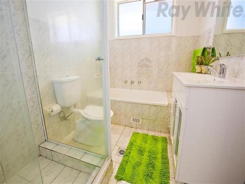 Bossley Park NSW 2176