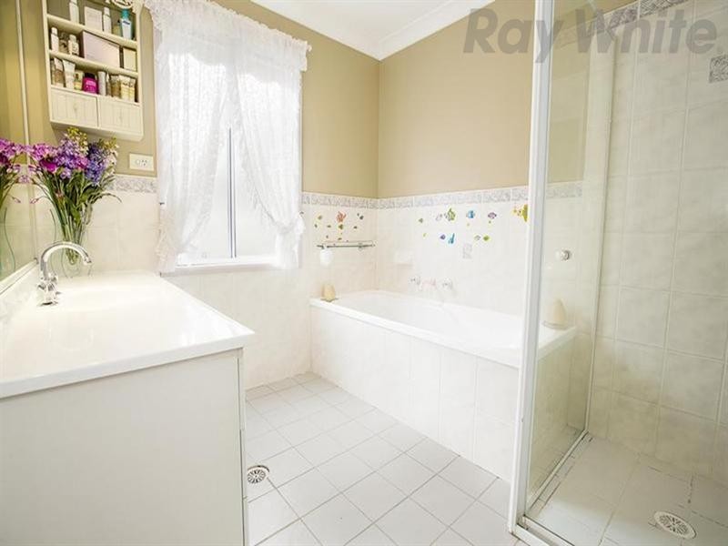 48 Latina Circuit, Prestons NSW 2170