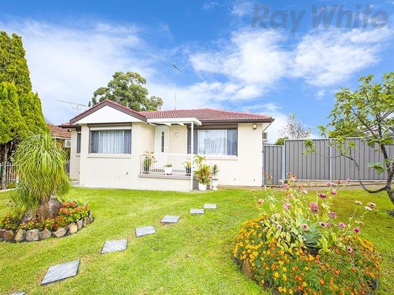 1 Denbern Street, Bossley Park NSW 2176