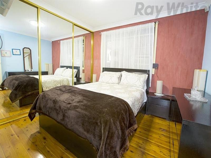 1 Denbern Street, Bossley Park NSW 2176