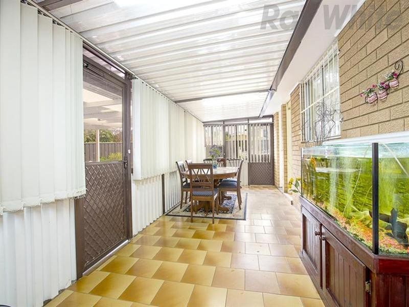 1 Denbern Street, Bossley Park NSW 2176