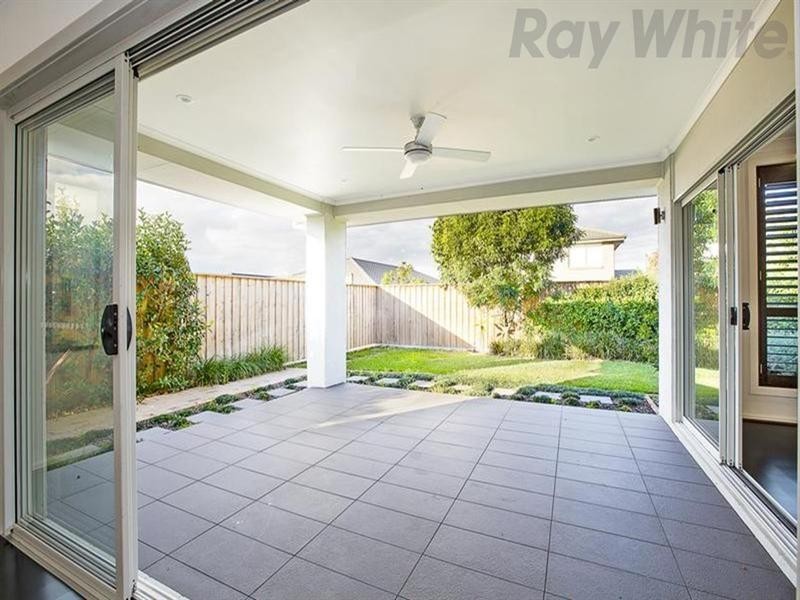 127 Middleton Drive, Middleton Grange NSW 2171