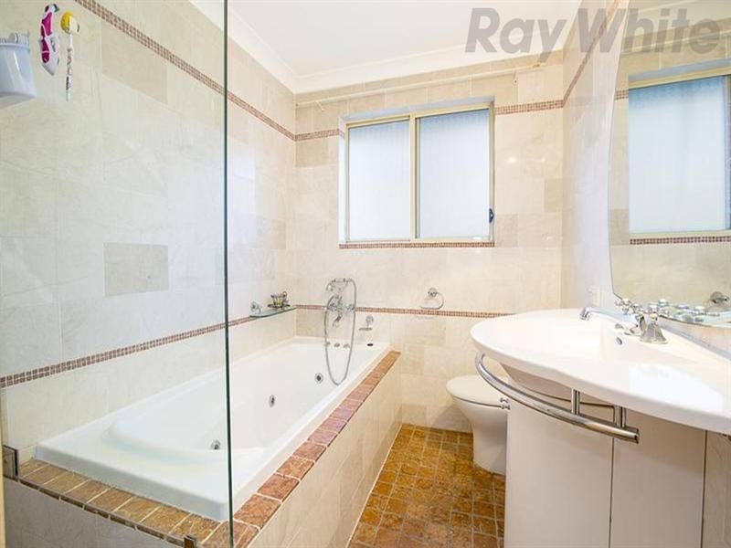 6 Snipe Close, Hinchinbrook NSW 2168