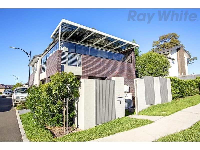 1 Glider Avenue, Middleton Grange NSW 2171