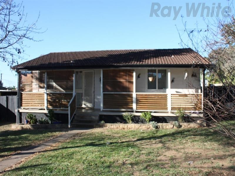 12 Karoola Street, Busby NSW 2168