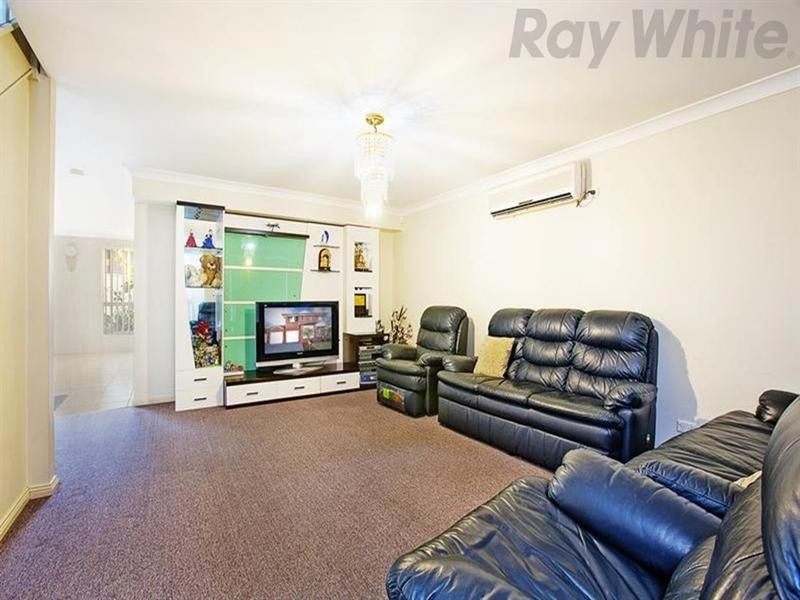2B Mella Close, West Hoxton NSW 2171