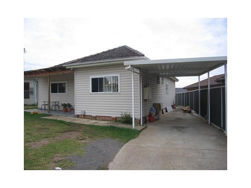 Edensor Park NSW 2176