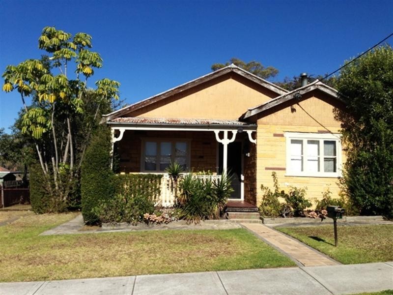 8 Price Street, Merrylands NSW 2160