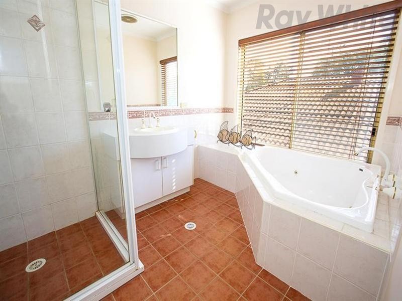 Hoxton Park NSW 2171