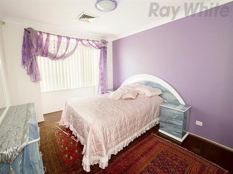 49 Edinburgh Circuit, Cecil Hills NSW 2171