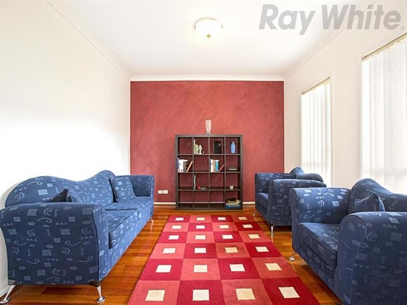 69 Harraden Drive, West Hoxton NSW 2171