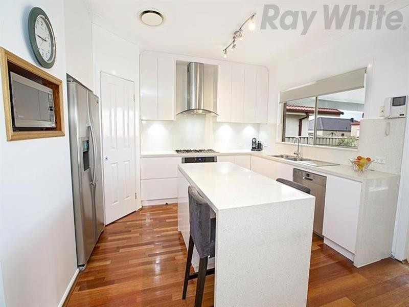 69 Harraden Drive, West Hoxton NSW 2171