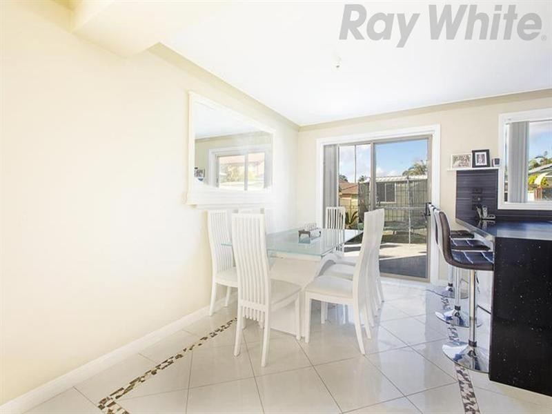 9b Cordelia Crescent, Green Valley NSW 2168