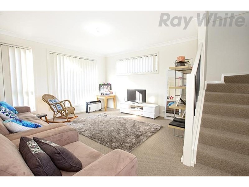 17 Conway Avenue, West Hoxton NSW 2171