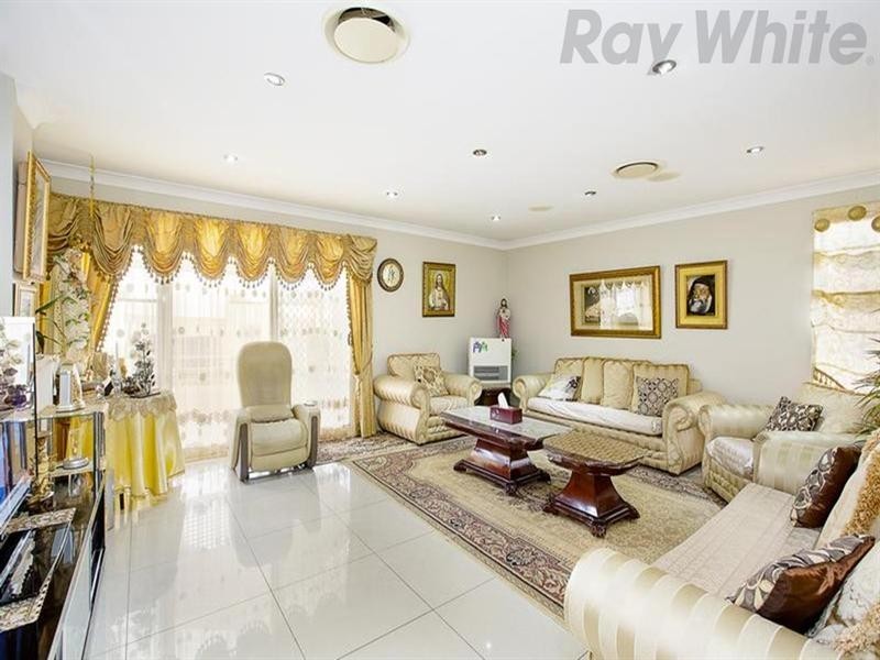 31a Warragamba Crescent, Bossley Park NSW 2176