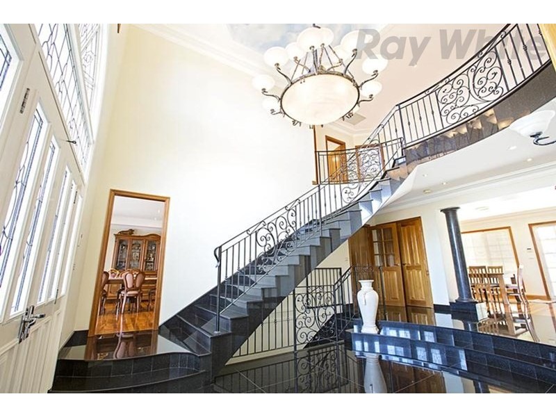 5 Toulouse Street, Cecil Hills NSW 2171