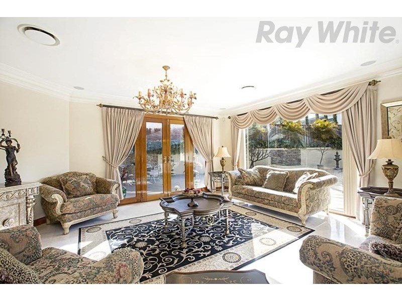 5 Aragon Street, Cecil Hills NSW 2171