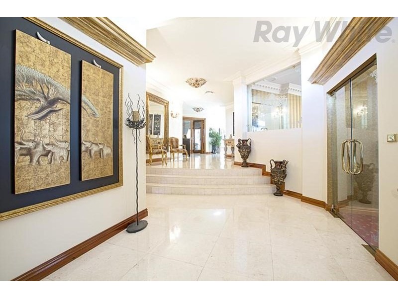 5 Aragon Street, Cecil Hills NSW 2171