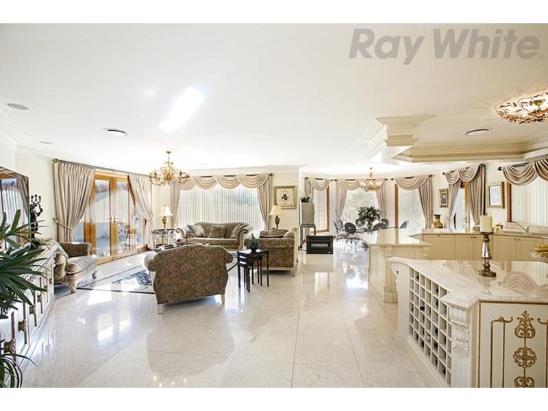 5 Aragon Street, Cecil Hills NSW 2171