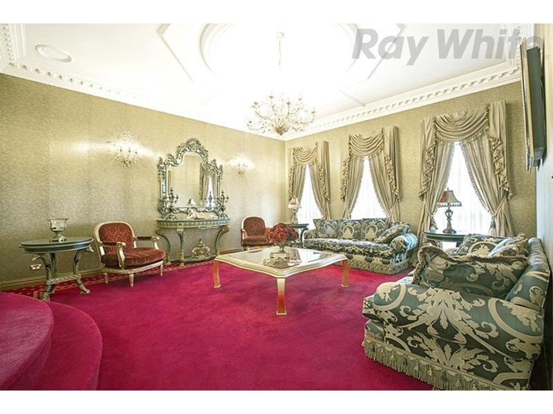 5 Aragon Street, Cecil Hills NSW 2171