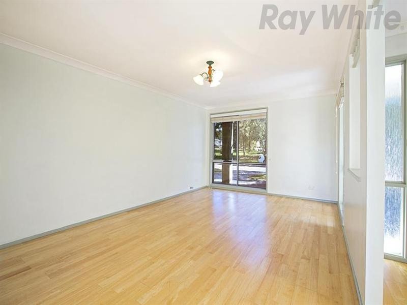 6 Howe Avenue, Horningsea Park NSW 2171