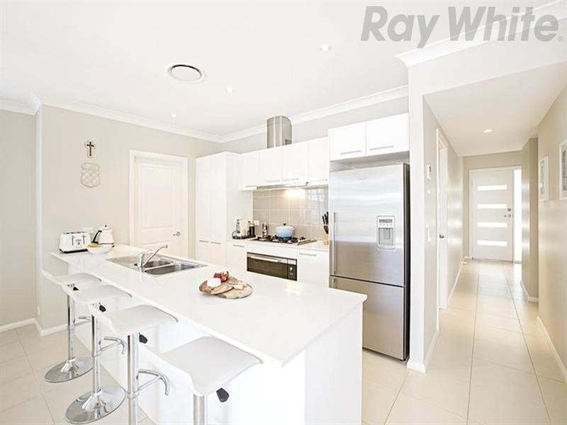 53 Robey Avenue, Middleton Grange NSW 2171