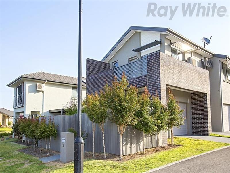 80 Hemsworth Avenue, Middleton Grange NSW 2171