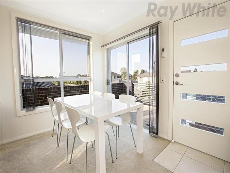 80 Hemsworth Avenue, Middleton Grange NSW 2171