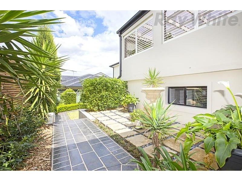 10 Rafter Crescent, Abbotsbury NSW 2176