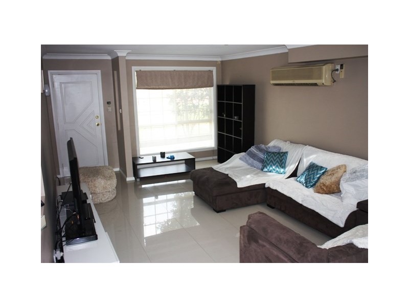 West Hoxton NSW 2171