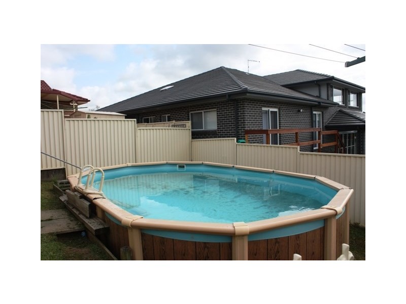 West Hoxton NSW 2171