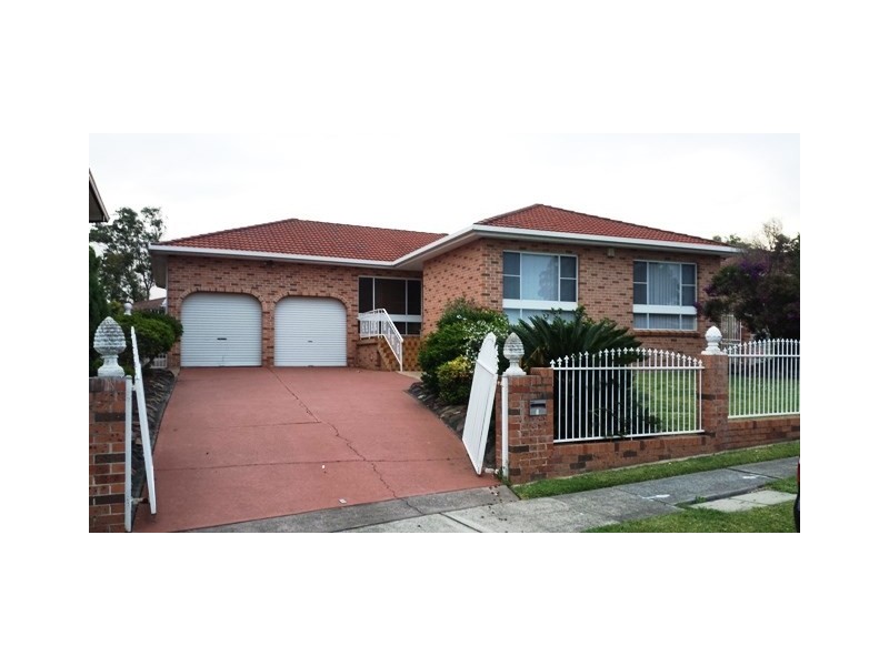 5 Moffitt Cresent, Edensor Park NSW 2176