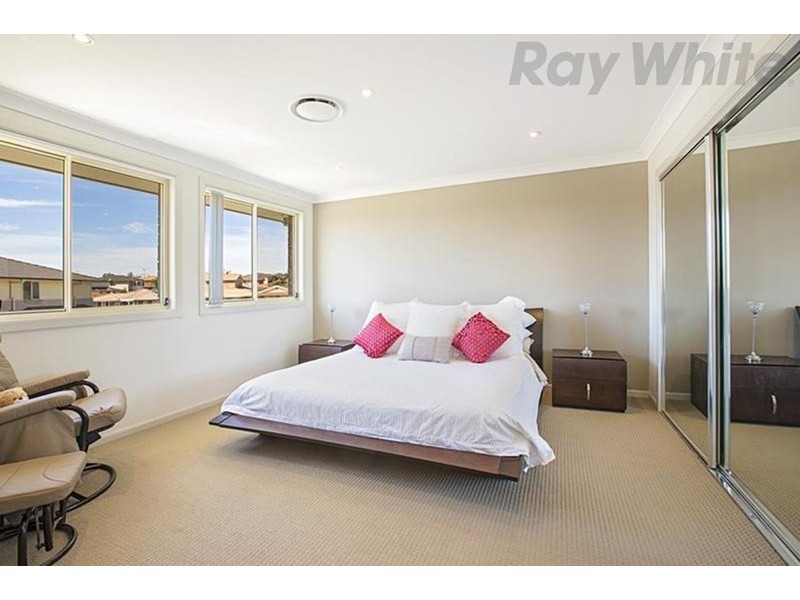 6 Bellerive Close, West Hoxton NSW 2171