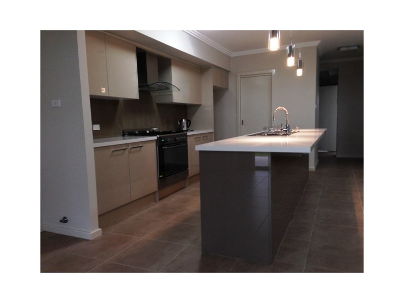 23 Petre Close, Middleton Grange NSW 2171