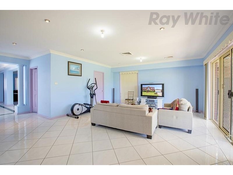 6 Boltons Street, Horningsea Park NSW 2171