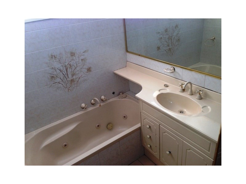 303 Newbridge Road, Chipping Norton NSW 2170