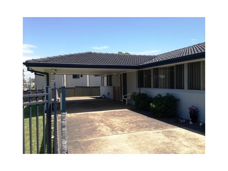 303 Newbridge Road, Chipping Norton NSW 2170