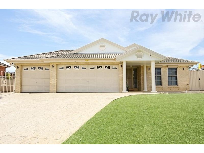77 Lindeman Crescent, Green Valley NSW 2168