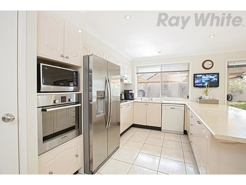 77 Lindeman Crescent, Green Valley NSW 2168