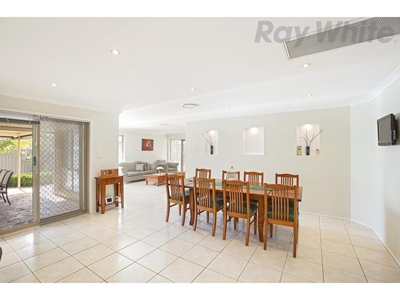 77 Lindeman Crescent, Green Valley NSW 2168